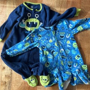 Pair of Toddler Boy Footed Pajamas - 18 months